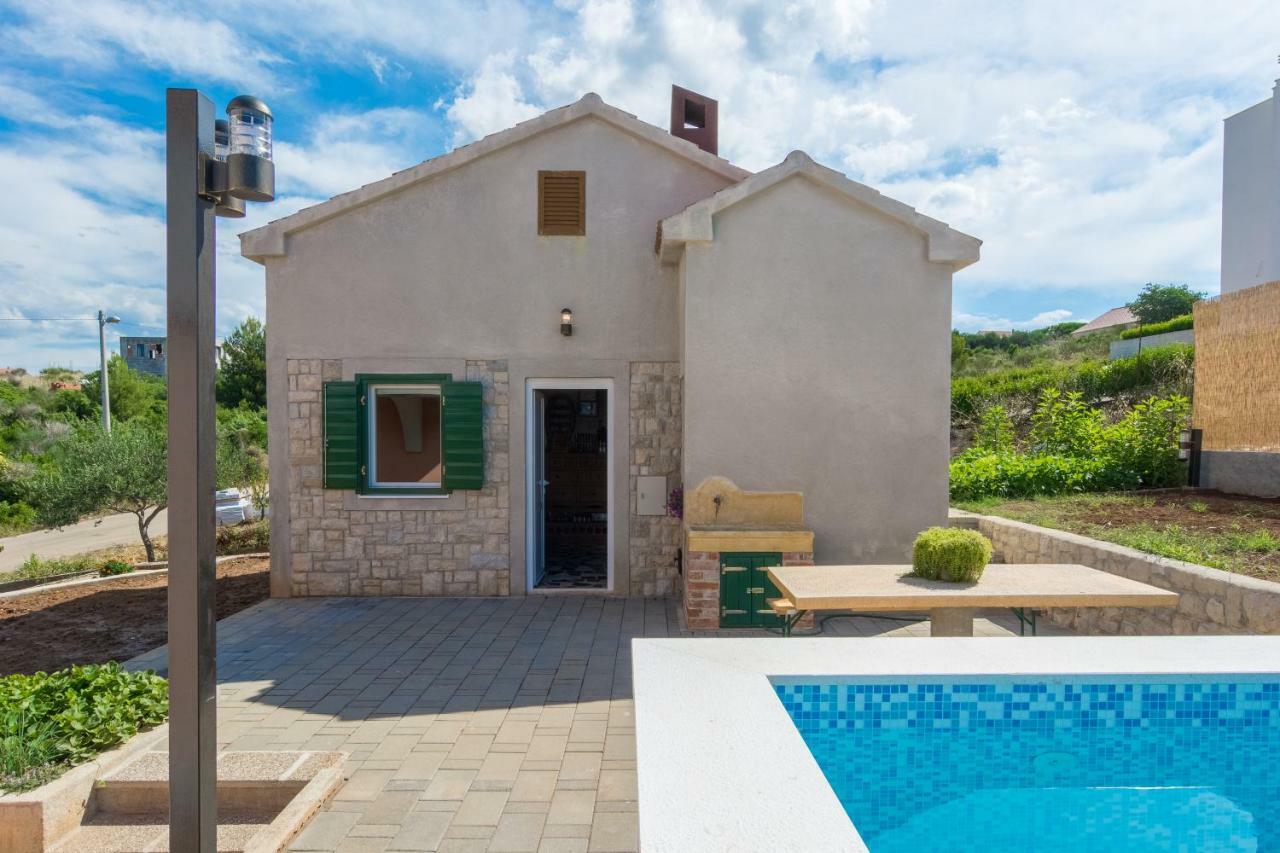 Holiday Home Matela Zára Kültér fotó